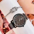 Q&Q Classic Dama