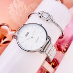 Q&amp;Q Style Yess Lady