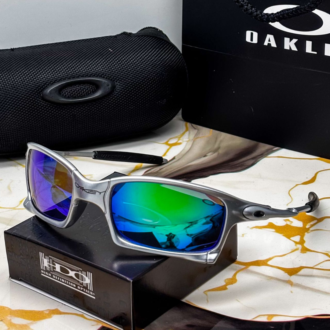 Oakley Squared