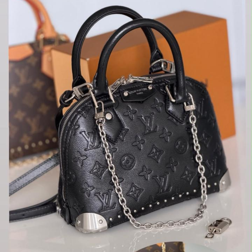 Louis Vuitton Alma Trunk BB en