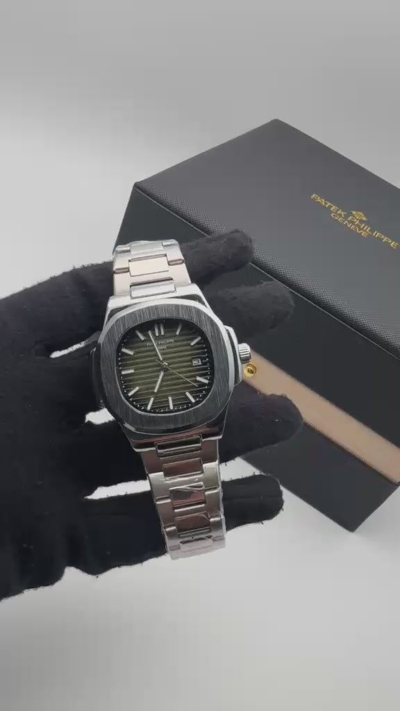 PATEK PHILLIPE NAUTILUS SEMIAUTOMÁTICO