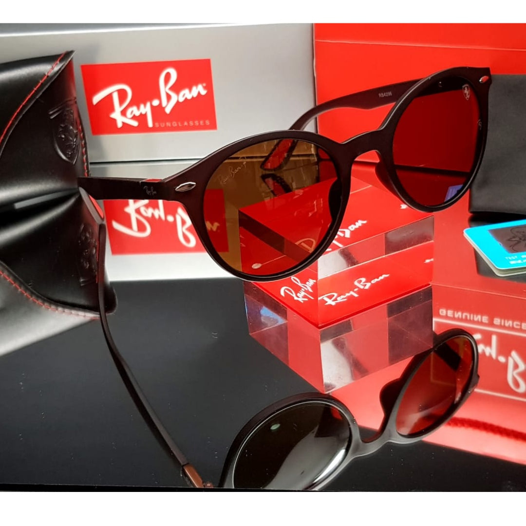 RB Ferrari Round